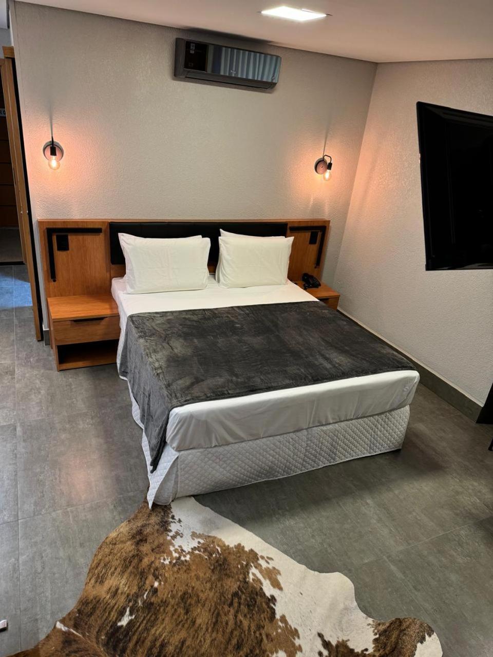Hotel Thomasi Express Maringá Eksteriør billede
